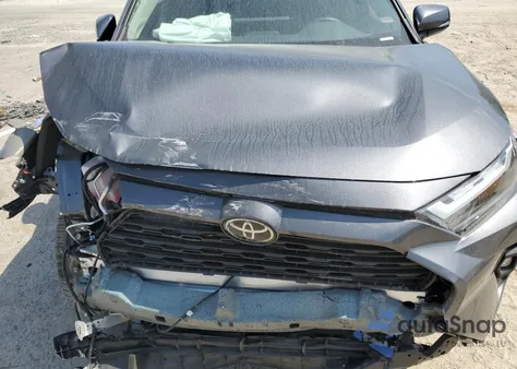 2024 Toyota Rav4 Xle Premium z USA, uszkodzony, nr VIN 2T3C1RFV1RC302246